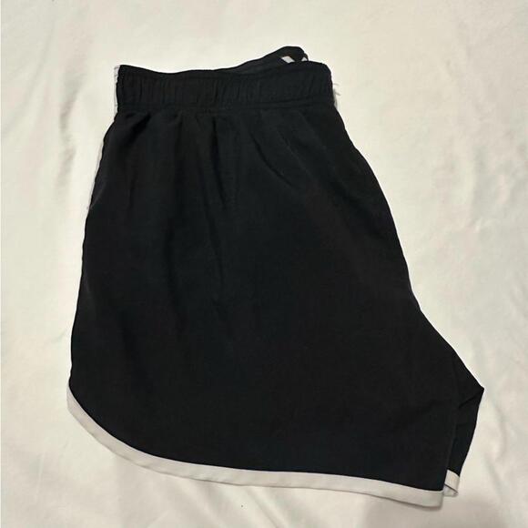 Victoria’s Secret Running Shorts [COPY] - Picture 4 of 4